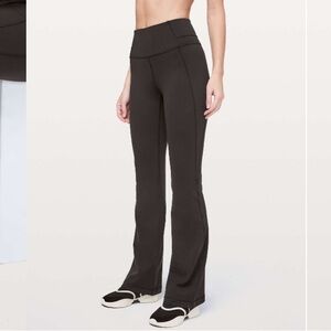 Lululemon Black Groove Pant Flare *Full-On Luxtreme 32" Size 12
